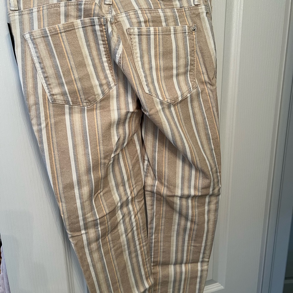 Jeans - Picture 3 of 3